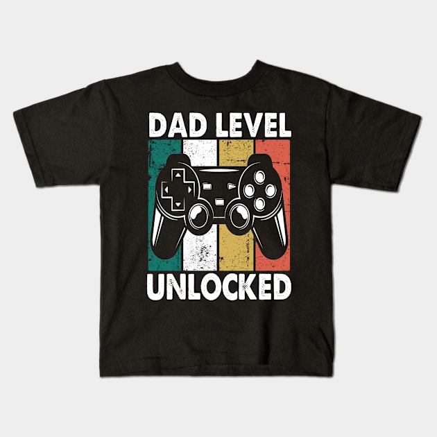 gamer Dad Level Unlocked Retro joystick video gaming  T-Shirt Kids T-Shirt by Moe99